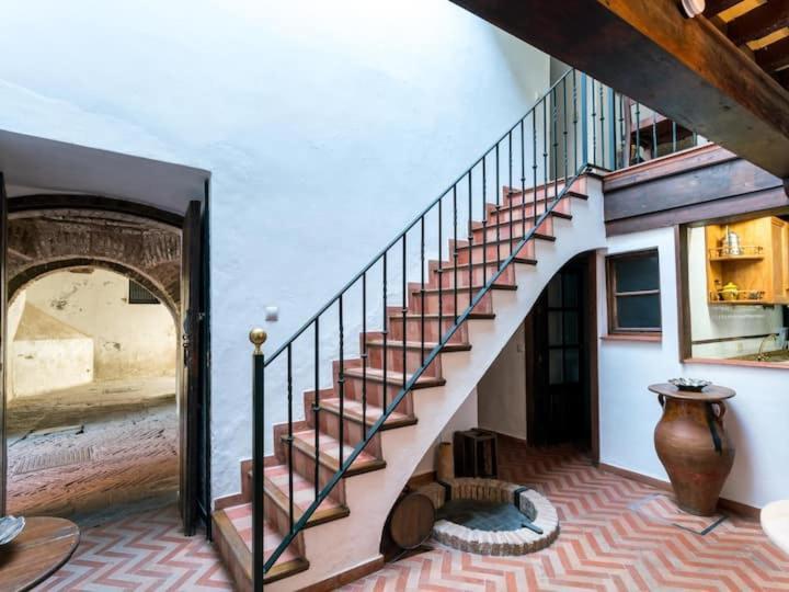 Historic House In The City Center Seville Exterior photo